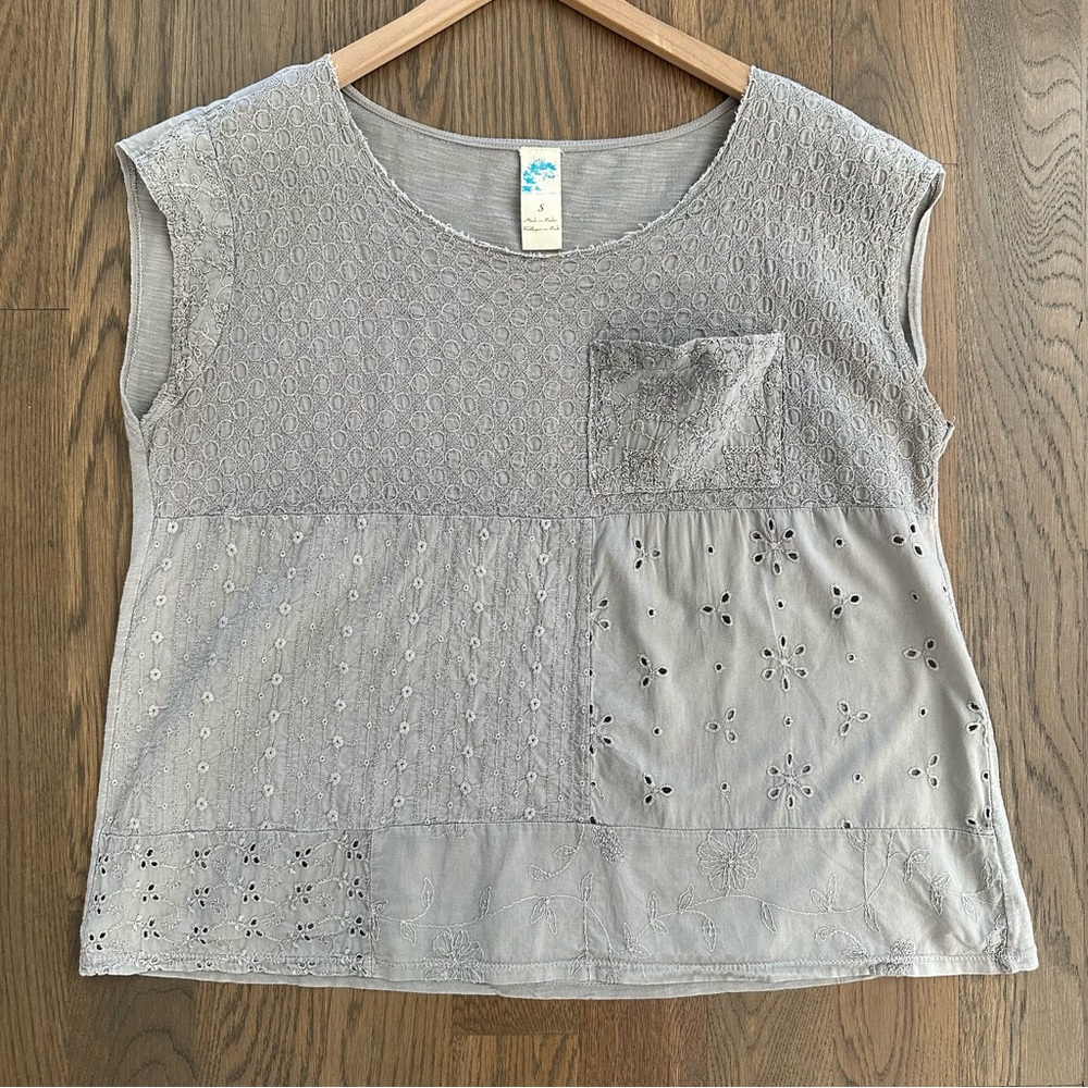 Anthropologie Cotton Eyelet A-Line Sleeveless Top in Lavender Grey Size Small